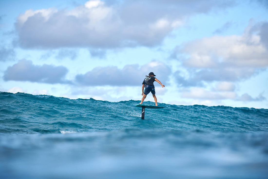 Foil surfing techniques - a quick learning guide