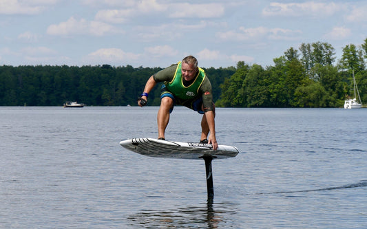 Lift Partner Interview: Berlin&apos;s E-Surfer | News | Lift Foils